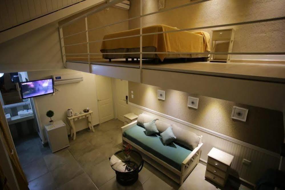 Club House Hotel Вила Карлос Пас Екстериор снимка